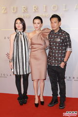 组图：刘嘉玲梁朝伟恩爱现身粉碎冷战谣言