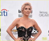 组图：钱妞Ke$ha亮相公告牌黑色蕾丝裙性感香艳