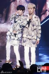 组图：Infinite智妍等众歌星献唱《冠军秀》