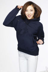 组图：新星林芮西运动写真俏皮青春