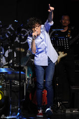 组图：陈奂仁助阵《有那么摇滚吗》音乐会