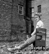 [青春照相馆]少女期麦当娜：性感与清纯并存