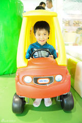 曹格儿女玩嗨：姐姐被玩具丑哭哥哥变怪兽