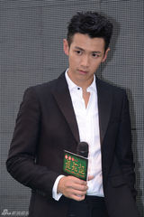 组图：柯震东首演奇幻古装片 恭喜杨幂产女