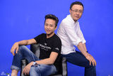 组图：王长田与邓超对话新浪娱乐