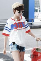 组图：朴韩星休闲装现身机场 展现别样时尚