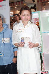 组图：周秀娜自曝经历多次分手 自嘲分手专员