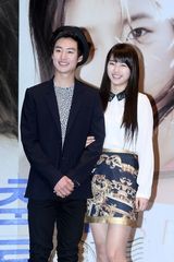 高清组图：严泰雄秀智等宣传新片 韩佳仁粉红俏丽