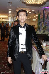 组图：汪明荃自曝叮嘱罗家英踢球小心感情深