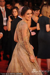 组图：《危险方法》首映 奈特丽复古纱裙清丽亮相