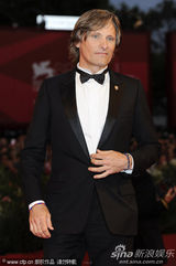 组图：《危险方法》首映 奈特丽复古纱裙清丽亮相