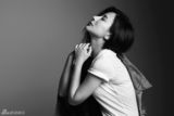 组图：熊乃瑾黑白个性写真 清新自然显文艺