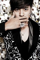 组图：罗志祥5月澳门开唱 海报霸气戴巨大头盔