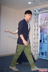 组图：徐娇客串方文山电影 释小龙李东学参演