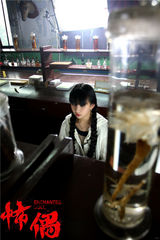 组图：《怖偶》预告片致敬《电锯惊魂》