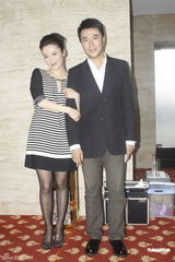 组图：《玫瑰炒肉丝》媒体探班 赵阳李乃文有默契