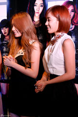 高清组图：韩团T-ara香港首办演唱会