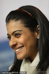 幻灯：《我的名字叫可汗》亮相 印度影帝携女伴出席