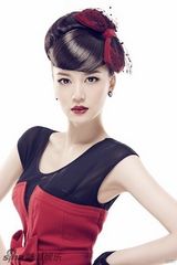 组图：唐于鸿写真冷艳浓烈 被赞如娇艳玫瑰