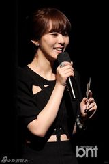 组图：GirlsDay等出席时尚庆典献精彩舞台