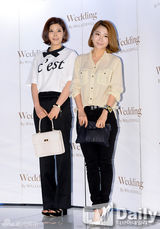 组图：JYJ有天在中与安七炫等贺白智英完婚