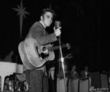 组图：猫王21岁私密照首曝光 与金发女粉丝舌吻