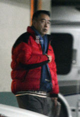 组图：陈凯歌夫妇面试新人 陈红素面朝天