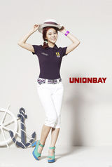 高清组图：KARA李民基携手拍夏装广告清新活泼