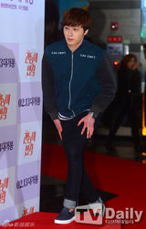 组图：秀智BoA申敏儿等女神齐捧《官能的法则》