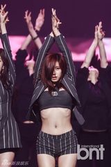 组图：Super Junior回归再夺冠 T-ara等女团性感大对决