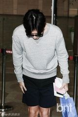 组图：朴海镇现身机场 平易亲和好似邻家欧巴