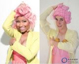 组图：药不能停！少年用面条水果扮欧美天后