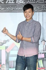 组图：多变哈林(庾澄庆)唱金曲 登小巨蛋万人同欢