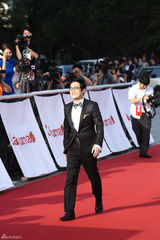 独家高清：又是一年百想红毯 众星云集争奇斗艳