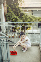 组图：徐璐潮流街拍曝光 演绎当“夏”时尚元素