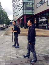 组图：许巍英国音乐之旅 part2 惬意自在享生活