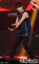 组图：《MCD》SJ等献精彩舞台 SISTAR夺冠