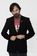 组图：戛纳Day7图片精选 巩俐落泪男神女神驾到