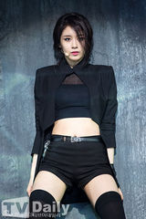 组图：infinite等献唱表演 EXO-K缺席仍夺冠