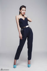 组图：张暖雅赴台拍写真 多样风格尽显优雅魅惑