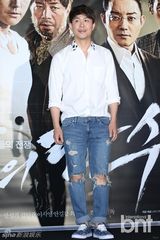 组图：郑雨盛新片试映 金汎(金范)金载沅帅气助阵