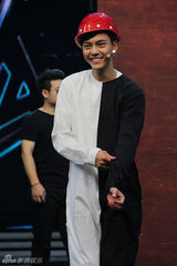 组图：古剑男神再做客快本 舞剑弄棍基情四射