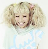 组图：辣妈若槻千夏关闭博客 10年博文划句号