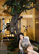 组图：景甜登杂志封面 首尔浪漫邂逅都教授