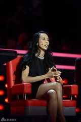 组图：好声音齐秦狼之队来袭  莫文蔚甜蜜加盟