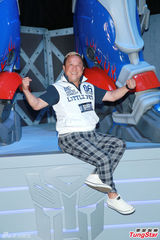 组图：曾志伟早知儿子恋情 与准儿媳同场不避嫌