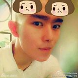 组图：成都最帅交警患血癌欲放弃治疗 年仅22岁