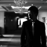 组图：郭家铭复古时尚写真 西装加身显熟男韵味