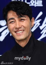 组图：《高跟鞋》首映 车胜元新作问世心情好