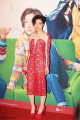 组图：《临时同居》郑秀文称许志安生命伴侣